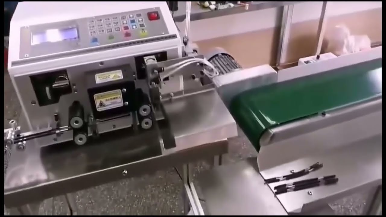 자동 와이어 절단·박리·터미널 압착기 | 컨베이어 벨트 내장형